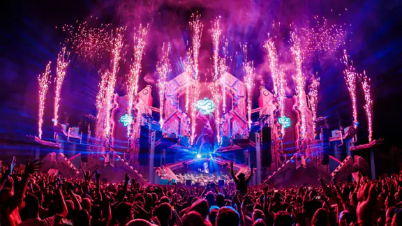 Decibel outdoor