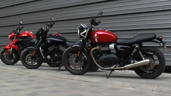 Royal Brothers - Bike Rentals