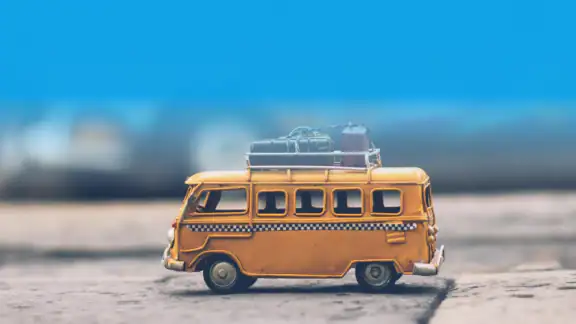 TouringBee: Travel Audio Guide