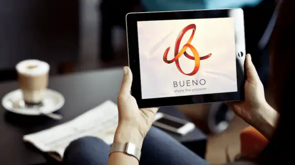 Bueno Student