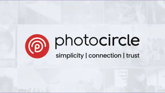 PhotoCircle