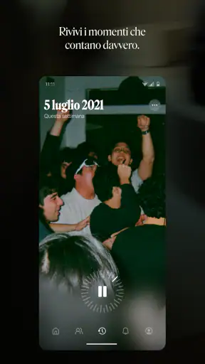 Retro — Foto con amici screenshot