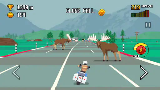 Retro Highway - Bike Racer screenshot